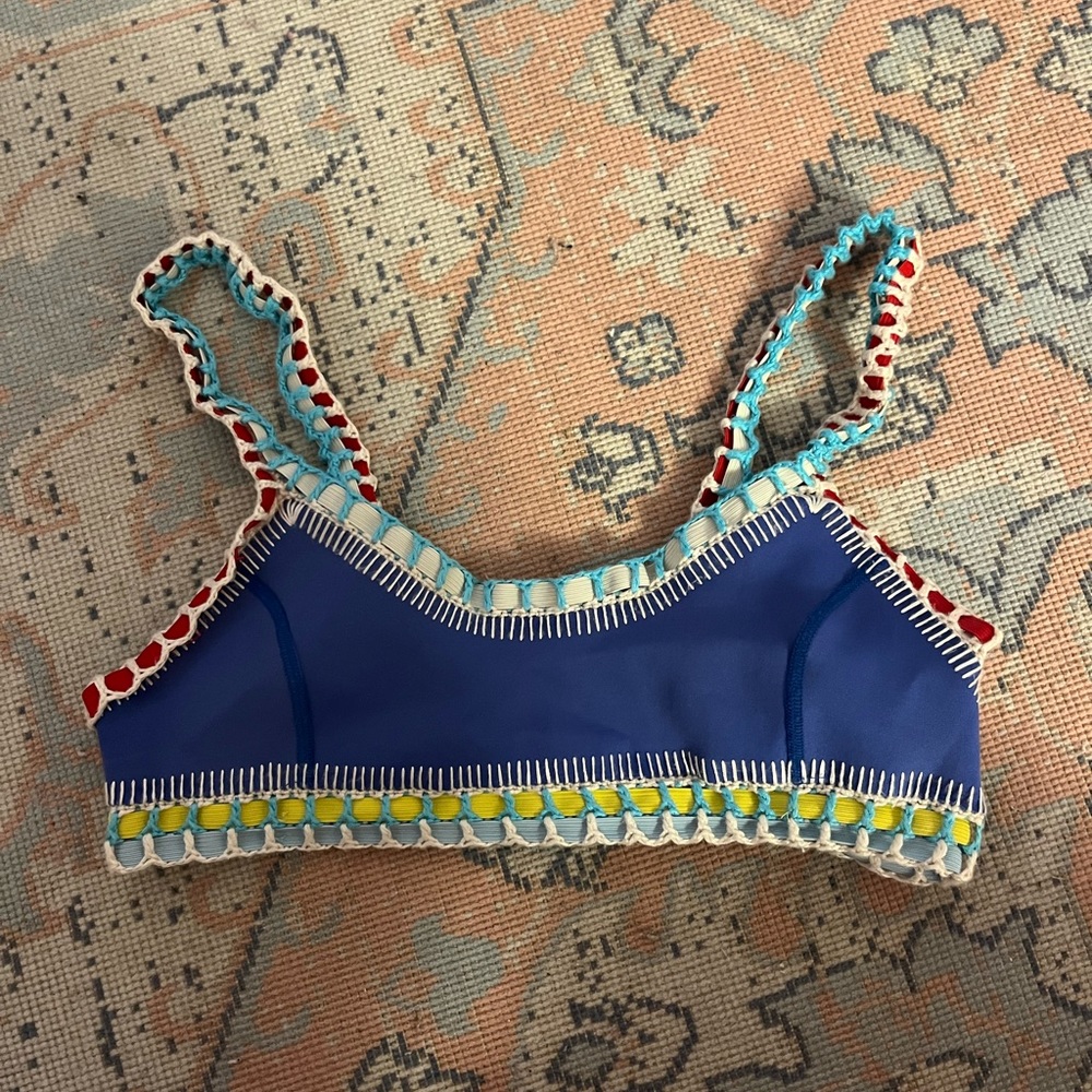 Kiini bikini top